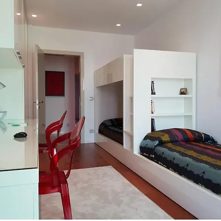 Atlantis Apartment